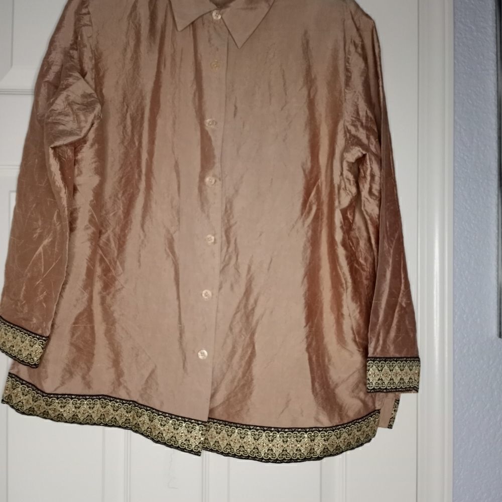 Silk Lore By Beth Terrell L 100% SILK ButtonUp Lngslvs Beige Embroidered Women's